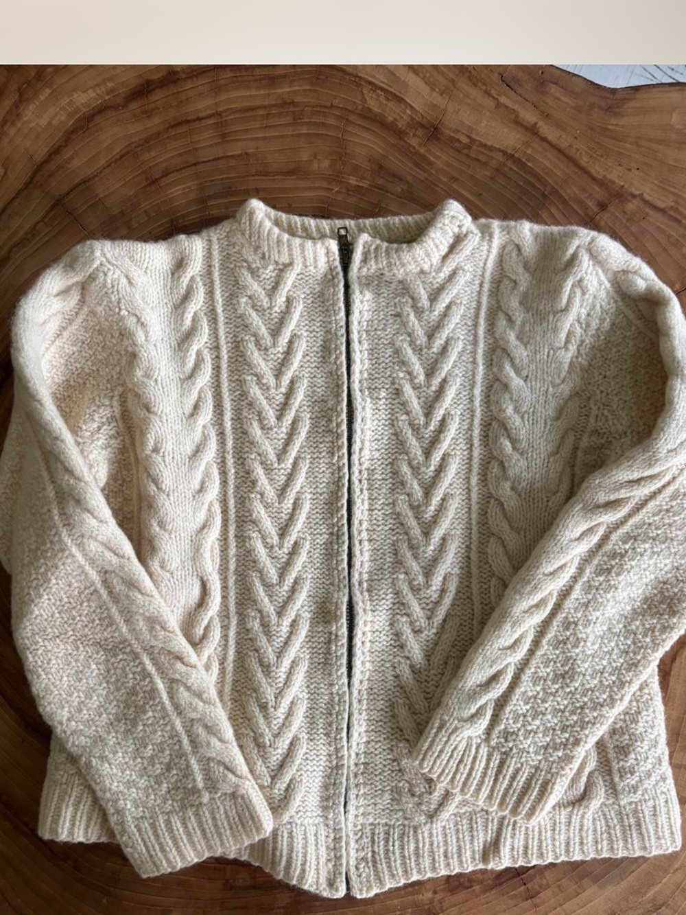 Vintage Cream white cable knit zip up wool sweater.